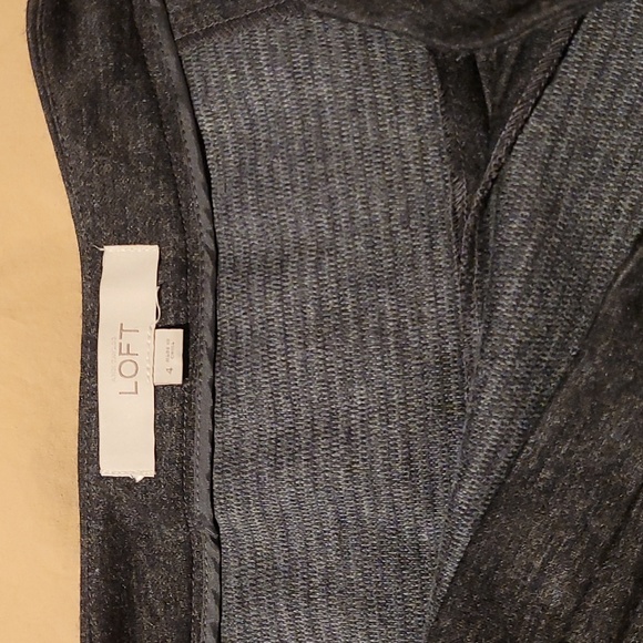 Ann Taylor Loft skirt - Picture 2 of 3